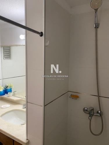Apartamento En Playa Mansa A 1 Cuadra Del Mar Y A Dos De La Playa Brava-ref:556