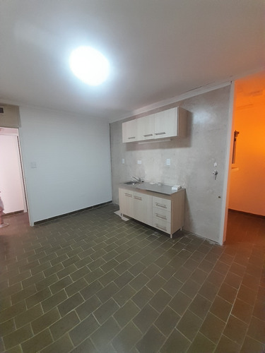 Casa En Barrio Semi Privado,3 Dormitorios,cocina,comedor Bañ