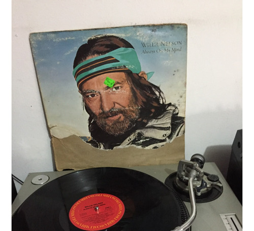 Willie Nelson - Always On My Mind - Portada Maltratada