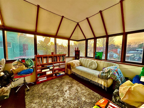Casa En Venta De 4 Dorm. En Ñuñoa