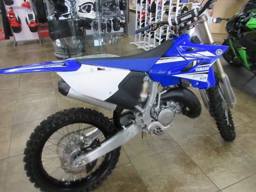 Imagen 2 de 4 de 2017 Yamaha Mx Motorcycle Nueva