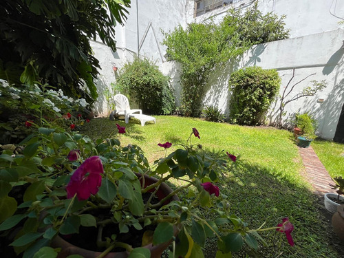Venta. Ph 4 Ambientes Monoamb. Entrada Independiente.
