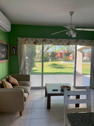 Venta Casa Pilar Del Este Los Jazmines, Muy Linda Casa En Lote Central Con Vista Al Parque, Una Planta