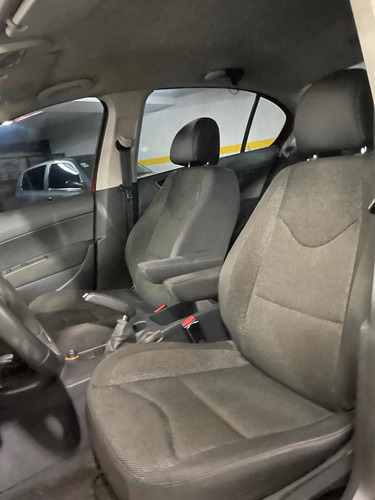 Imagen 19 de 22 de Peugeot 408 2011 2.0 Allure 143cv