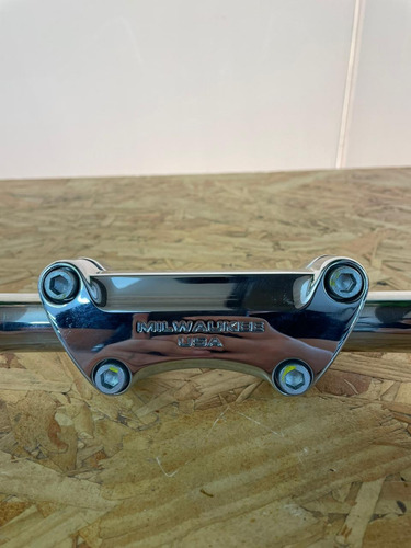 Guidão 1.1/4 Harley Davidson / Milw . 14 P/ Hd Dyna 2017 (Usado)