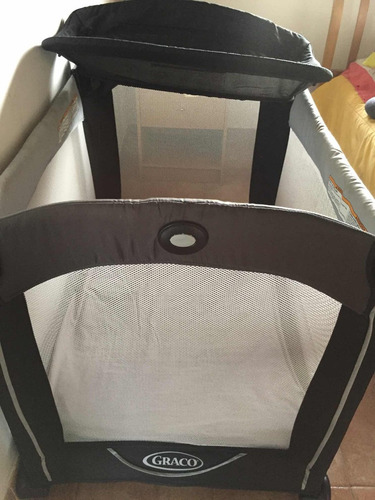 Imagen 2 de 4 de Corral Cambiador 2 Niveles Graco Gris/negro