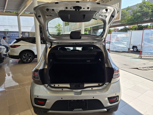 Renault Stepway 1.6 Intense At