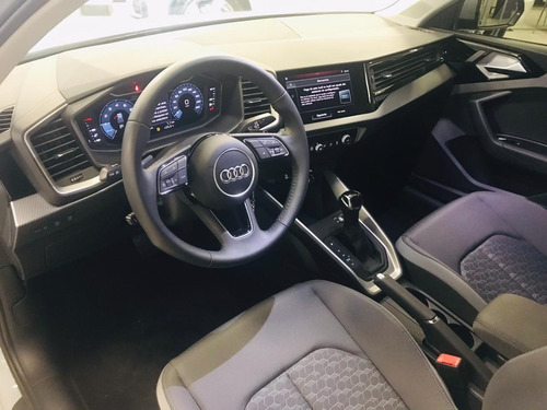 Imagen 8 de 24 de Audi A1 A3 Sportback 35 30 Tfsi 150cv S3 Sedan A4 A5 Q2 Q2