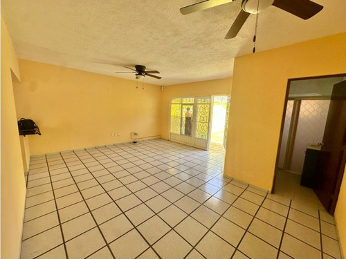 Casa En Renta En Cuernavaca De 1 Nivel Colonia Tulipanes