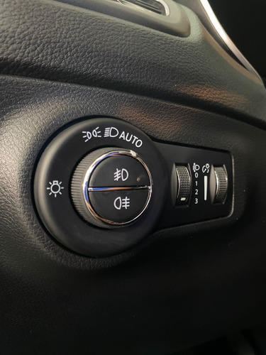 Jeep Compass 2.0 Longitude Aut. 5p