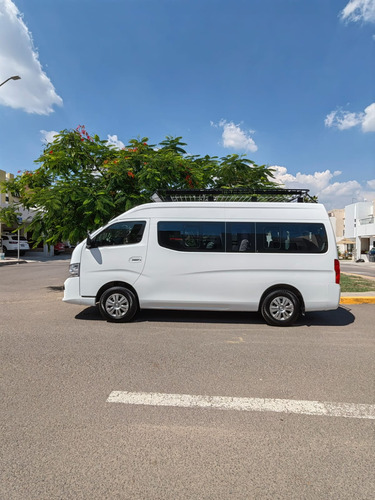 Urvan 2022 15 Pasajeros Gasolina Estándar