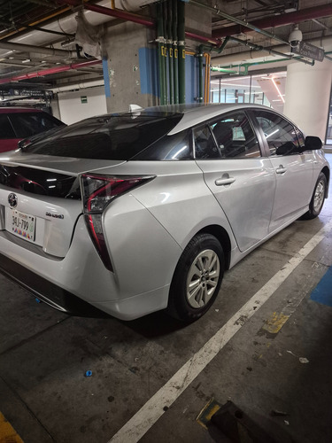 Toyota Prius 1.8 Premium Cvt