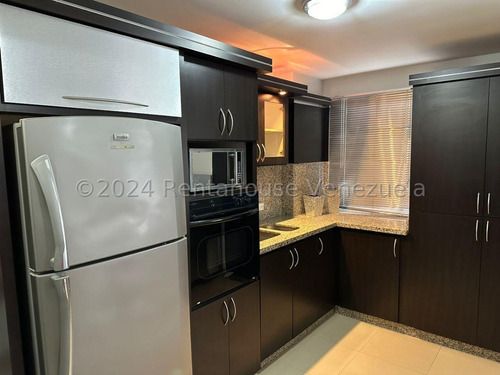 Dennymar, Vende Apartamento Amoblado En Urb Priv Al Este De La Ciudad, Conectado A Planta, Areas Sociales, 2hab, 2baños, Ambientado Para Brindar Total Confort Para Vivir Y Descansar, Contáctame B4b5b4