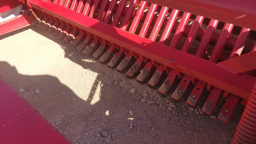 Imagen 5 de 15 de Implemento Para Tractor Agricola Levantadora De Piedra