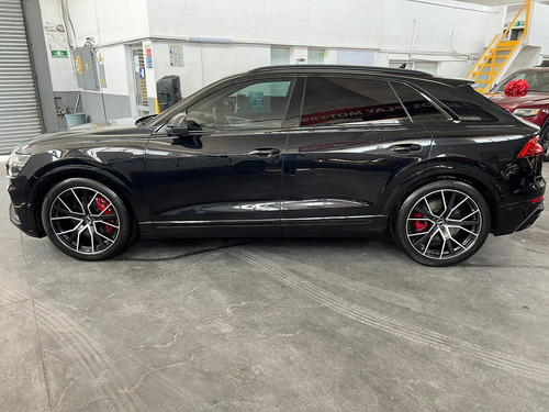 Audi Q8 S Line 2021
