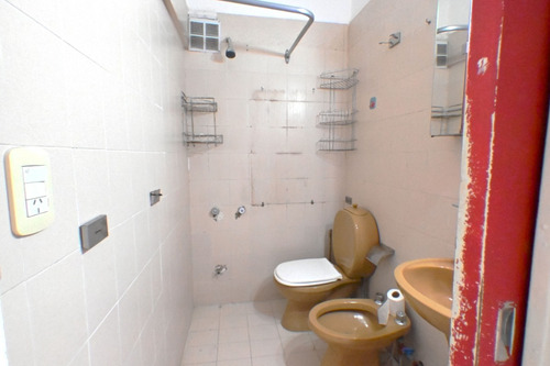 Venta Departamento 2 Ambientes Tipo Duplex En Ramos Mejia
