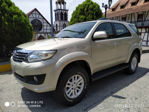 Toyota Fortuner Sr 4x4