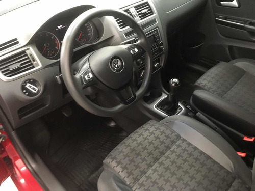 Imagen 10 de 15 de Volkswagen Suran 2016 1.6 Trendline