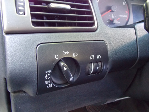 Imagen 14 de 25 de Audi A6 2.4 V6 Tiptronic 1999 Carbone