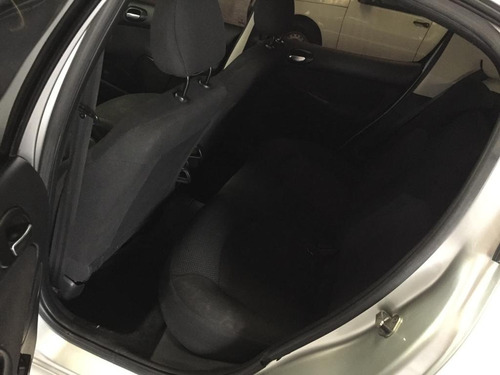 Imagen 5 de 9 de Peugeot 207