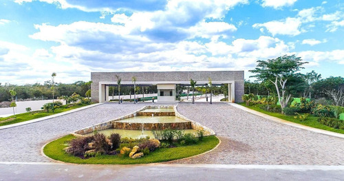 Imagen 2 de 10 de Lote Residencial En Venta En Nortemérida *054*