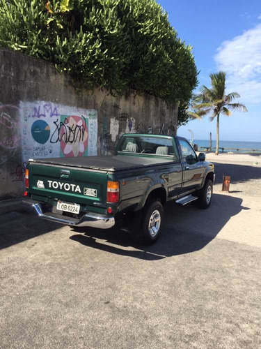 Toyota Hilux 2002 2.7 Srv Cab. Simples 4x2 2p