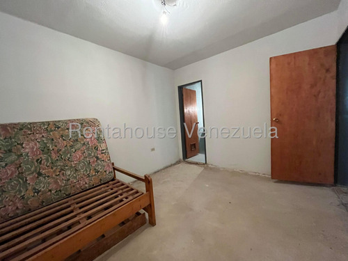 Apartamento En Venta En La Victoria Aragua 25-22980 Irrr