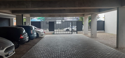 Venta Cocheras Dsd Usd 15.000 En Las Heras Y Avellaneda (200m De Av Maipu).