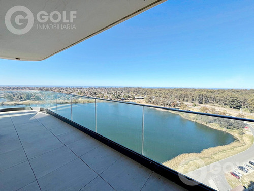 Venta De Penthouse 4 Dormitorios En Carrasco Boating