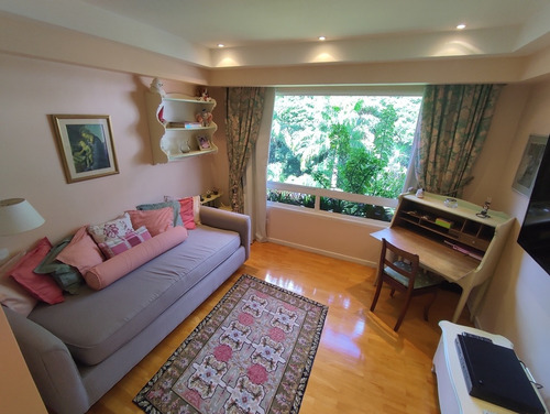 Imagen 10 de 19 de Venta De Pent House Duplex En Los Palos Grandes