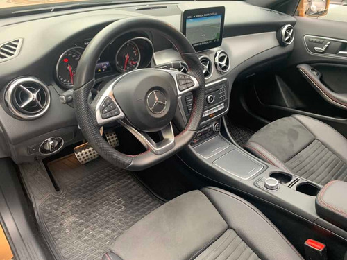 Mercedes-benz Clase Gla250 Amg-line 211cv 2018