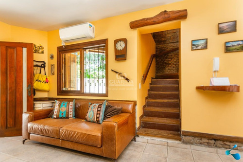 Casa Em Condomínio Para Aluguel, 3 Quartos, 1 Vaga, Teresopolis - Porto Alegre/rs - 5500