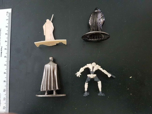 Star Wars Coleccionables 4 Mini Figuras 1 Album Y 3 Tarjetas (Usado)