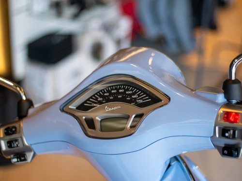 Imagen 11 de 25 de Vespa Primavera 150 Celeste Inmaculada Italiana Con Abs