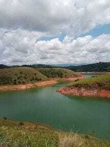 (af) Uma Vista Maravilhosa De Uma Área Verde!!