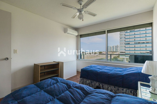 Imagen 14 de 21 de Departamento De 4 Dormitorios Primera Linea Playa Brava - Tiburon