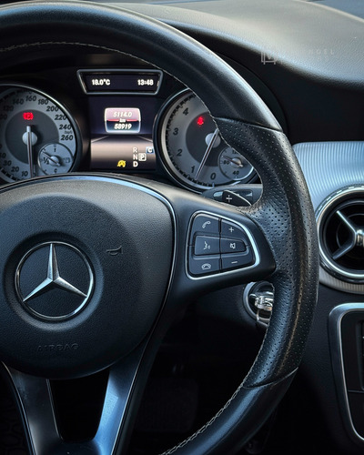 Mercedes-Benz Clase GLA 1.6 Gla200 Urban 156cv