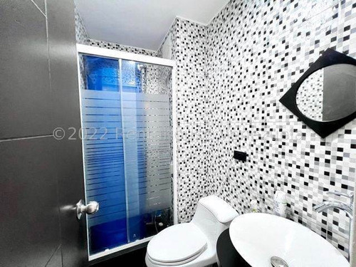 Imagen 11 de 14 de Apto Venta, Clnas. Santa Monica 22-25791 Juan Villarroel 0416 6120354