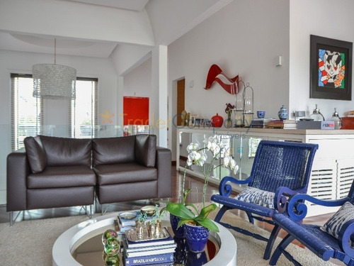 Morumbi( Jardim Guedala) Casa Com 350,00m² 3 Suites 4 Vagas Próximo A Rádio E Tv Bandeirantes Baixo Iptu - Ca00156
