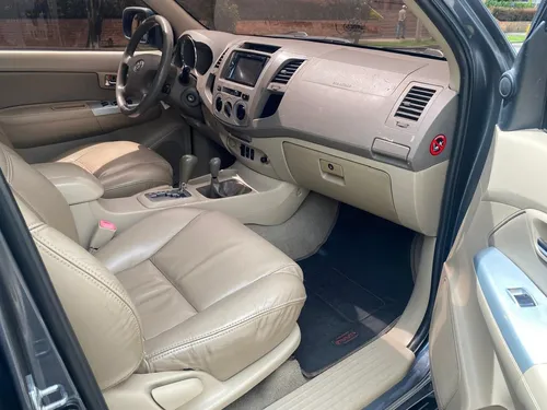 Toyota Fortuner 3.0 Sr5