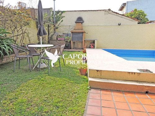 Imagen 19 de 30 de Casa En Venta 4 Ambientes Con Cochera Pileta Parque Banfield