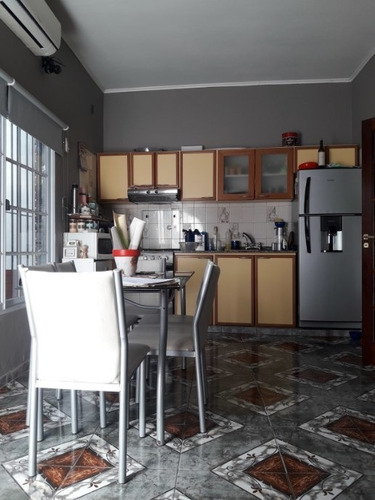 Imagen 8 de 14 de Casa Ph En Venta Cond En Lanus Este