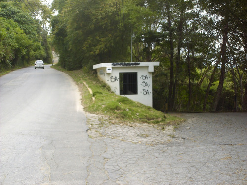 Terreno En El Hatillo Para Uso De Proyectos De Viviendas Socc