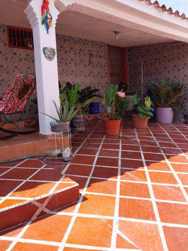 Se Vende Casa En Parque Residencial Flor Amarillo Cidm02