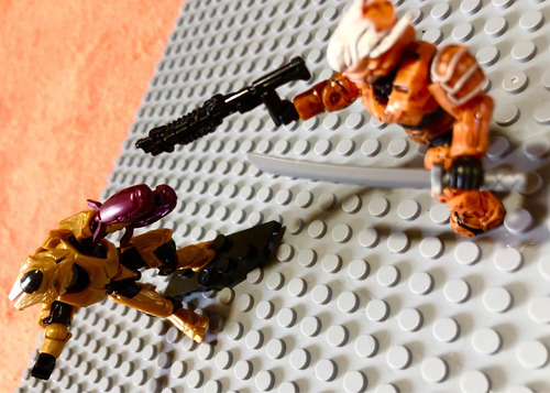 Megabloks Mega Construx Halo Ayabusa Naranja Vs Elite Ultra (Usado)