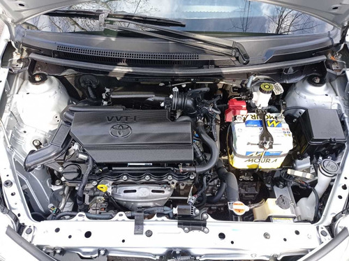 Imagen 15 de 15 de Toyota Etios Xs Nafta 1.5 Caja Manual De 6ta Año 2016
