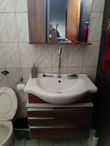 Imóvel Com 6 Casas, 13 Comodos E 6 Banheiros
