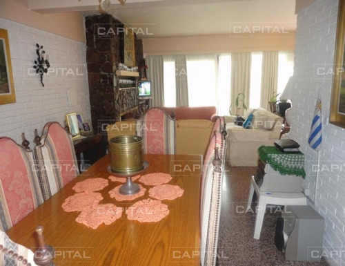Casa En Mansa, 3 Dormitorios *- Ref: 24993