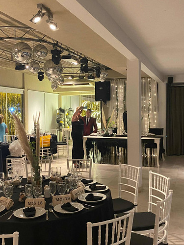 Salón De Fiestas Con Catering P/ Eventos Sociales Y Corporativos En Alquiler Quilmes Leer Descripción.-