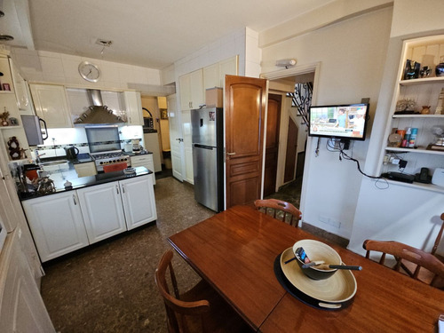 Casa Lote Propio 5 Amb. Con Jardín Y Pileta Floresta